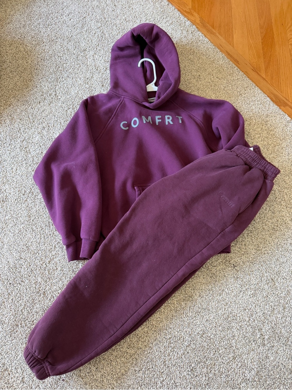 Kids Burgundy Comfrt Hoodie & Sweatpants Set XL & L